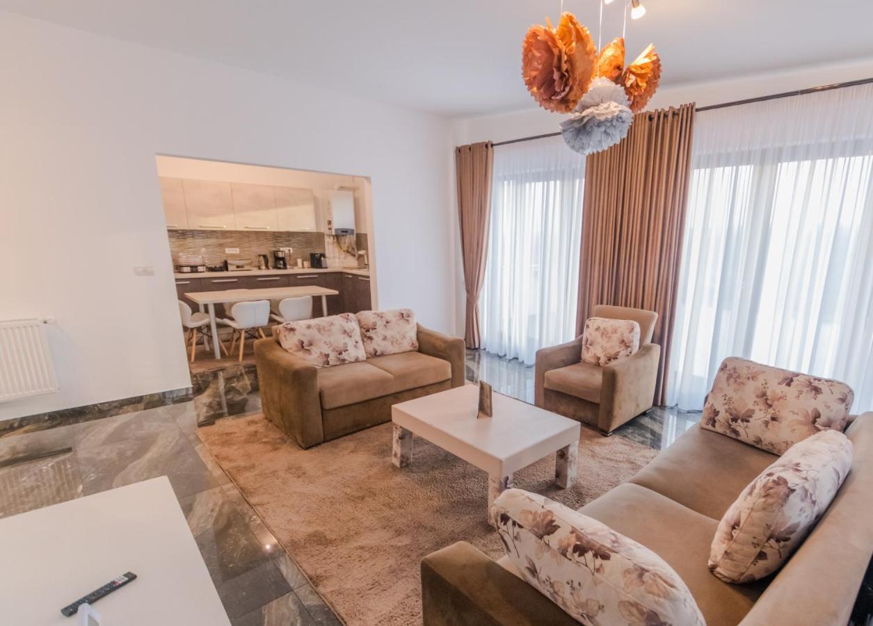 Penthouse Luxury Fălticeni Exterior foto