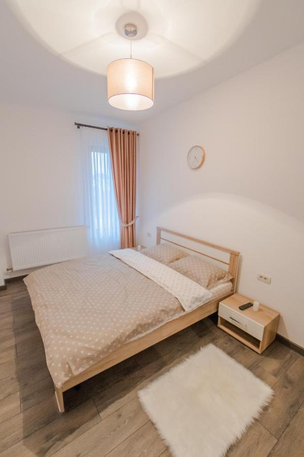 Penthouse Luxury Fălticeni Exterior foto